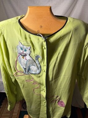 Bob Mackie Lime Green Embroidered Cat Button-Up Top with embroidery cat